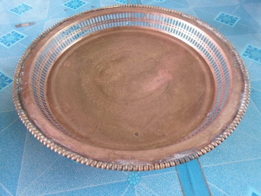 ถาดทองเหลือง ลายเทพพนม 3 ใบ 3,600  จัดส่งให้ได้