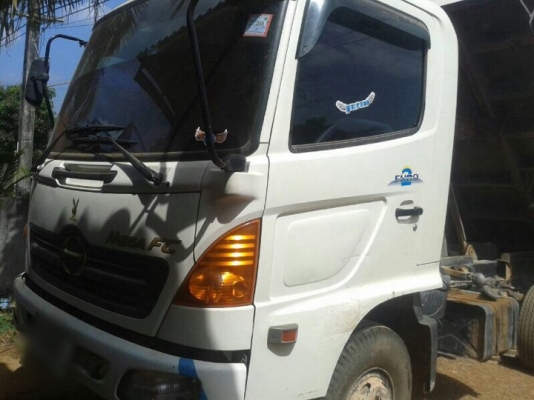 รถฮีโน่ 6 ล้อดั้ม FC4J  150 แรงม้า ปี 48  ( รถวิ่ง 15x,xxx กม. )  สนใจติดต่อ 081 - 6079515