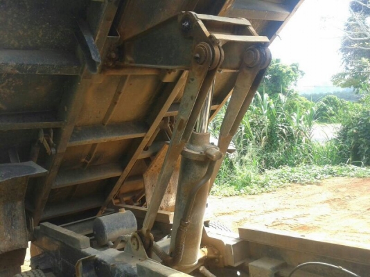 รถฮีโน่ 6 ล้อดั้ม FC4J  150 แรงม้า ปี 48  ( รถวิ่ง 15x,xxx กม. )  สนใจติดต่อ 081 - 6079515