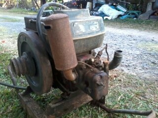 ขายเครื่อง KUBOTA 5 แรง ประหยัดๆ สูบน้ำสบายๆเลย ใช้กับโรงสีก็ดี