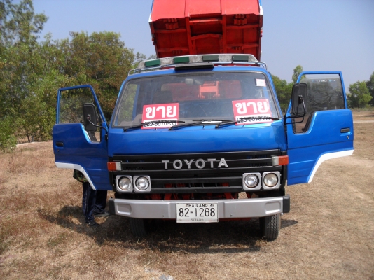 รถบรรทุกดัมพ์ 6 ล้อกลาง รถบรรทุกดัมพ์ 6 ล้อกลาง