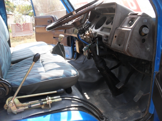 รถบรรทุกดัมพ์ 6 ล้อกลาง รถบรรทุกดัมพ์ 6 ล้อกลาง