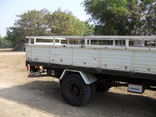 รถบรรทุก 6 ล้อกลาง รถบรรทุก 6 ล้อกลาง