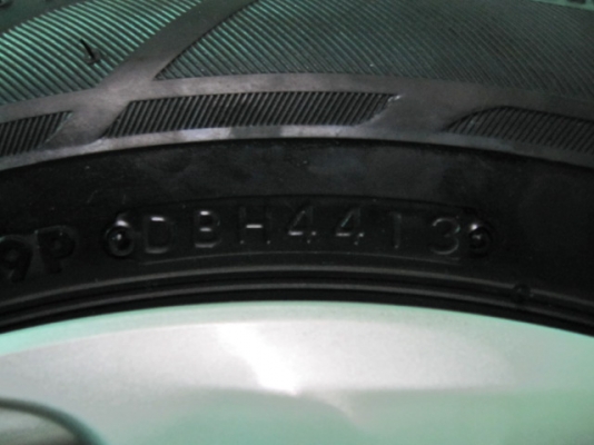 ขายล้อกะทะ New Yaris พร้อมยางป้ายแดงปี13 ขอบ14 สภาพใหม่ๆ