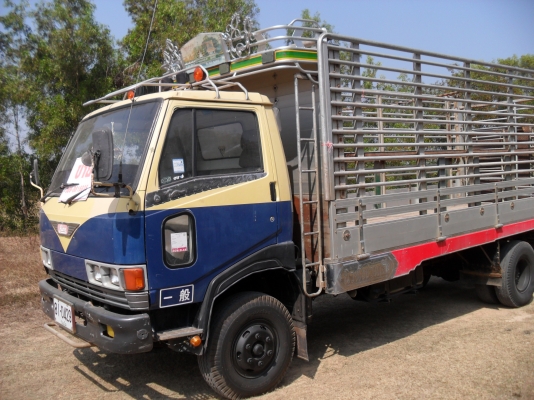 รถบรรทุก 6 ล้อกลาง รถบรรทุก 6 ล้อกลาง