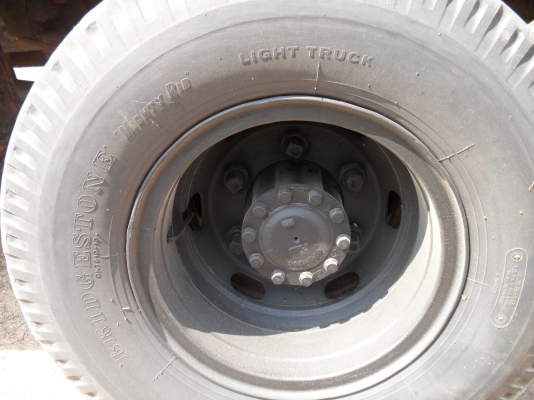 รถบรรทุก 6 ล้อกลาง รถบรรทุก 6 ล้อกลาง