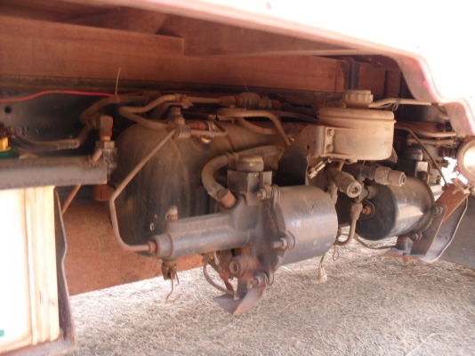 รถบรรทุก 6 ล้อกลาง รถบรรทุก 6 ล้อกลาง