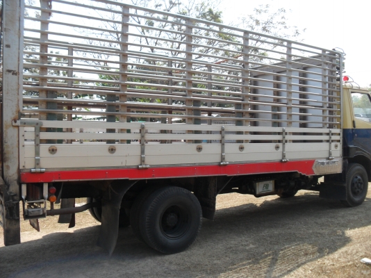 รถบรรทุก 6 ล้อกลาง รถบรรทุก 6 ล้อกลาง