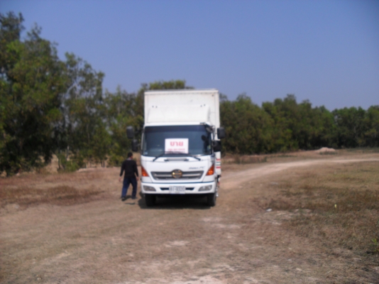 รถบรรทุก 6 ล้อกลาง