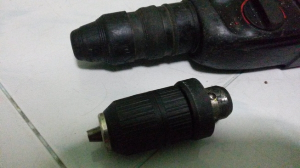 สว่านระบบโรตารี่ 3 ระบบ BOSCH 2-26DFR สภาพพร้อมใช้งานครับ