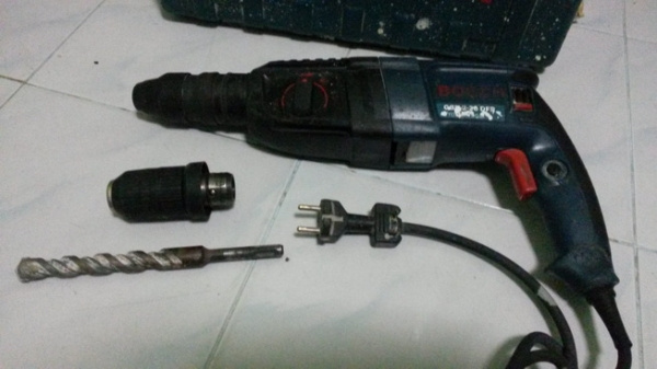 สว่านระบบโรตารี่ 3 ระบบ BOSCH 2-26DFR สภาพพร้อมใช้งานครับ