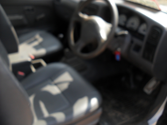 รถกระบะ 2 ประตู