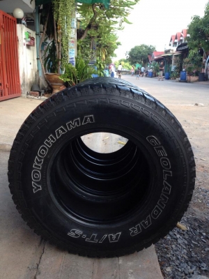 ขายยาง YOKOHAMA GEOLANDAR 30.9.5.15 ปลายปี09 ดอกเต็มๆ1ชุดครับ ขายยาง YOKOHAMA GEOLANDAR 30.9.5.15 ปลายปี09 ดอกเต็มๆ1ชุดครับ