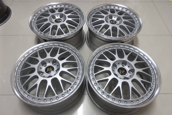 W work VS ล้อ3ชิ้น แท้ Japan (เปิดตู้) ขอบ17 หน้า7 หลัง8  5รู114 ราคา15000บาท