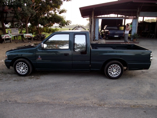 ต้องการขายอีซุ แป๊ะยิ้ม สภาพสวย เดิมๆทั้งคัน ตัวถังบางๆ ต้องการขายอีซุ แป๊ะยิ้ม สภาพสวย เดิมๆทั้งคัน ตัวถังบางๆ