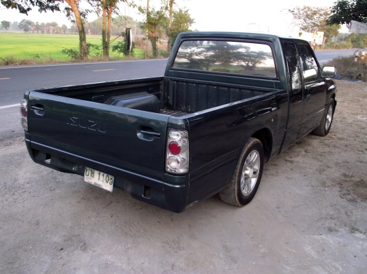 ต้องการขายอีซุ แป๊ะยิ้ม สภาพสวย เดิมๆทั้งคัน ตัวถังบางๆ