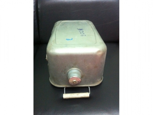 กล่องเก็บน้ำมันก๊าส VRS import auto part