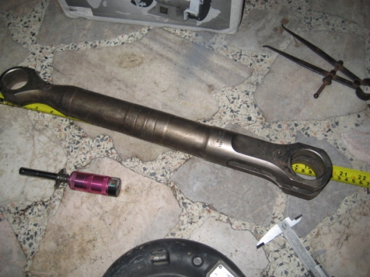 ขายเหล็ก 1ท่อนไม่เป็นสนิม ไว้ดัดแปลง 1,500