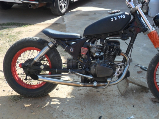 ฮอนด้าjx110เเต่งโอสครู                                           ขาย2200