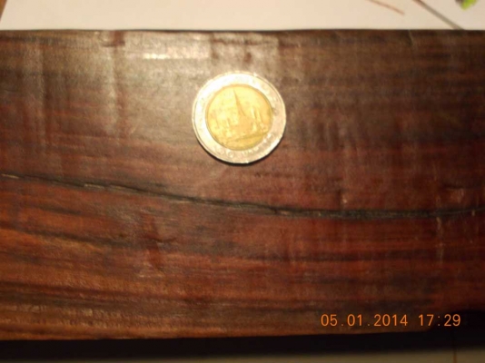 ขายไม้พะยูง 1 ท่อนขนาด 6 x 8.5 ซม.  ยาว 53 ซม. ครับ