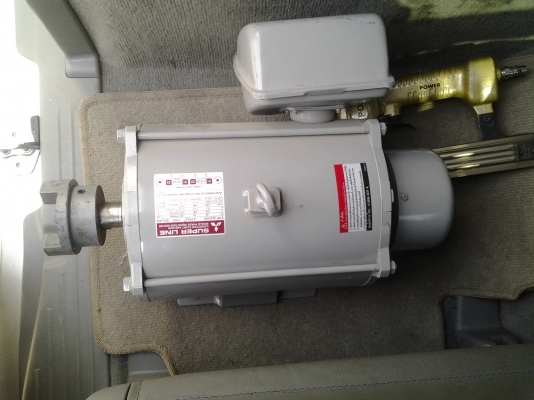 ขาย !! มอเตอร์ 3 แรง 220v. ยี่ห้อ มิตซู พร้อมใช้งาน สภาพ 90\%