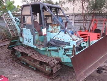 ขาย- tractor รถดันดินอเนกประสงค์ IWAFUJI CS50 -106 มีอุปกรณ์เสริมพิเศษ กระบะท้ายดั๊มได้ มีวิ๊นซ์ สำหรับลากซุง สภาพดี 80-90\%