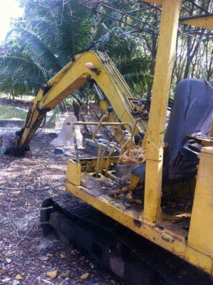 ขายรถแบ็คโฮ Yanmar 40 วางเครื่อง komatsu เอกสารสัญญาซื้อขาย รถใช้งานได้ปกติ ขายรถแบ็คโฮ Yanmar 40 วางเครื่อง komatsu เอกสารสัญญาซื้อขาย รถใช้งานได้ปกติ