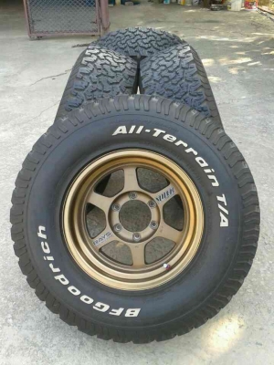 ขายยาง BF ALL 265/75R16สวยๆ พร้อมล้อ TE37 16 x 8 ET 0 ขายยาง BF ALL 265/75R16สวยๆ พร้อมล้อ TE37 16 x 8 ET 0