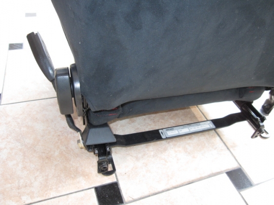 ขายเบาะ" RECARO " พร้อมขา"RECARO" ลง BMW E36 ได้เลย สวย ขายเบาะ" RECARO " พร้อมขา"RECARO" ลง BMW E36 ได้เลย สวย