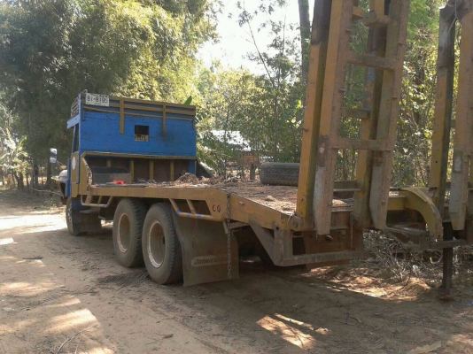 KOMATSU + ISUZU เทรลเลอร์