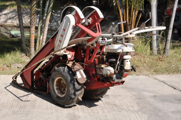 ขายรถเกี่ยวเดิมตาม KUBOTA สภาพสวยเดิมจากญี่ปุ่นยังไม่เคยใช้งานในไทย16,500เท่านั้น