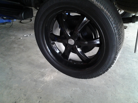 แม็ก+ยาง ขอบ 20 นิ้ว6รู กระบะยกสูงยาง275/45/20 ดอกหนาๆ ทั้ง4 เส้น