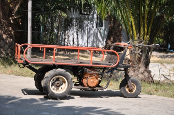 ขายรถ3ล้อ บรรทุกสินค้าอเนคประสงค์ มีเกียร์ สภาพเดิมๆจากญี่ปุ่นยังไม่เคยใช้ในไทย 12,500เท่านั้น!