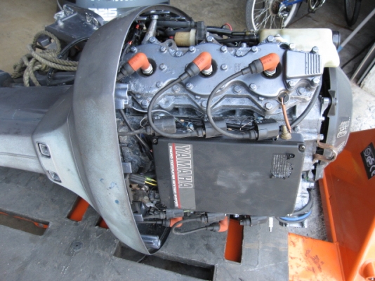 ขายเครื่องเรือ"YAMAHA 225 V6" เดิมๆ มือสองจากญี่ปุ่น