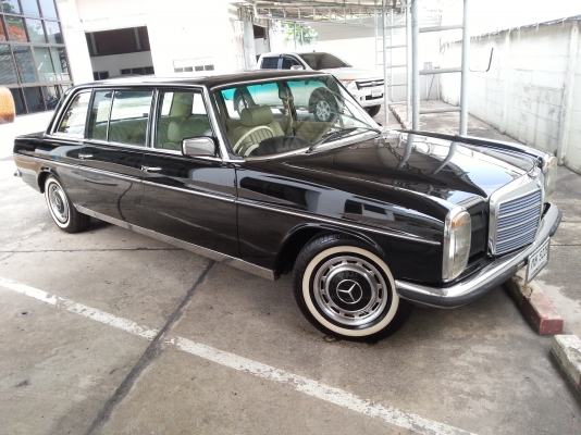ขาย mercedes benz w115 limousine
