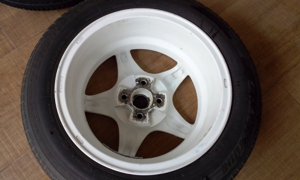 แม็กแท้ OZ ติดยาง ขอบ 15 4รู100