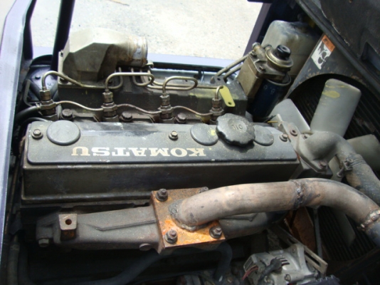 +++ ขายรถโฟล์คลิฟท์  KOMATSU  FD25-11  (รถนอก สภาพดี พร้อมใช้)  เครื่องยนต์ดีเซล  เสา 4 ม. ฮิ้งค์โฟล์ค  งากระดกได้  เกียร์ธรรมดา  ยางตัน 4 ล้อ  +++ ราคา  รายละเอียดคุยได้ครับ +++