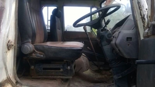 รถฮีโน่ 10 ล้อดั้ม F18   187 แรงม้า. สนใจติดต่อ 081 - 6079515