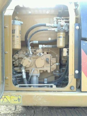 รถแบคโฮ CAT  312D  ( รถทำงาน 1,3xx ซม. )  สนใจติดต่อ 081 - 6079515