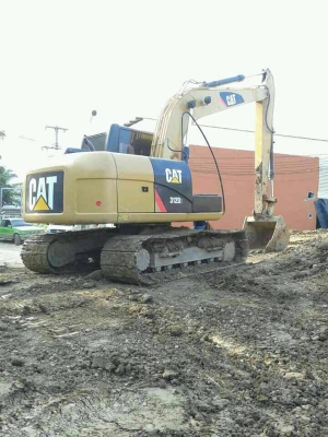 รถแบคโฮ CAT  312D  ( รถทำงาน 1,3xx ซม. )  สนใจติดต่อ 081 - 6079515