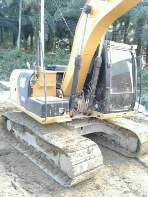 รถแบคโฮ CAT  312D  ( รถทำงาน 1,3xx ซม. )  สนใจติดต่อ 081 - 6079515