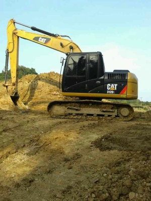 รถแบคโฮ CAT  312D  ( รถทำงาน 1,3xx ซม. )  สนใจติดต่อ 081 - 6079515