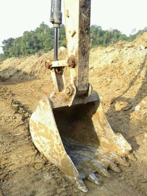 รถแบคโฮ CAT  312D  ( รถทำงาน 1,3xx ซม. )  สนใจติดต่อ 081 - 6079515