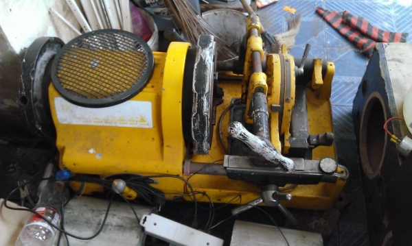 ขายเครื่องทำเกลียวเหล็กของจีน