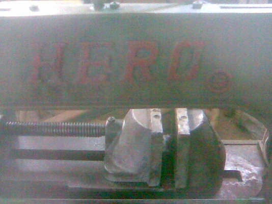 แท่นเลื่อยฮีโร่สภาพพร้อมใช้สภาพพร้อมใช้งานครับสภาพเดิมๆครับมอเตอร์มิสซู 1/3  แรงไฟบ้านครับ ราคานี้คุ้มมากครับใช้ยาวครับรุ่นนี้