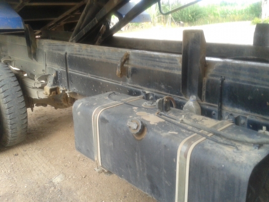 รถหกล้อดั้ม Isuzu