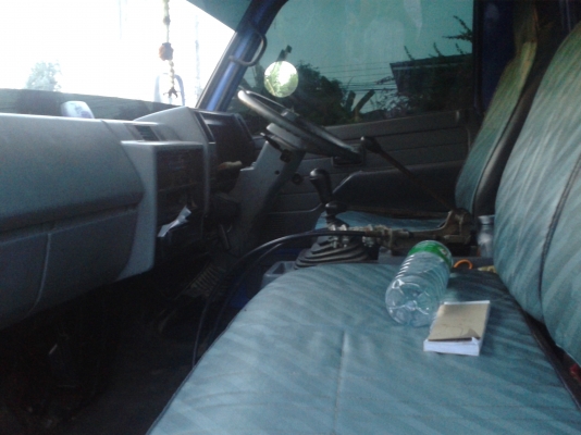 รถหกล้อดั้ม Isuzu