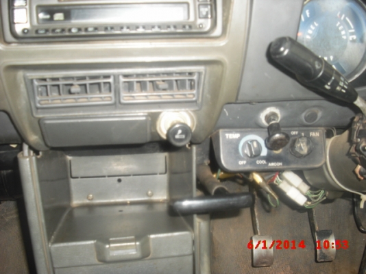 ขายมาสด้า แฟมมิเลีย ด่่วนครับ ราคาถูก