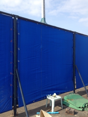 ขายรั้ว ผ้าเต๊น ยาว ฝั่งละ 150 เมตร สภาพสวย พร้อมใช้งาน