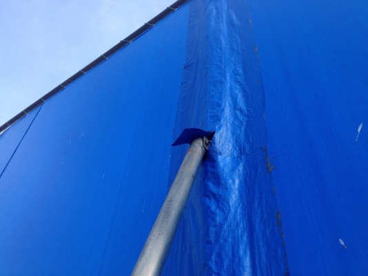 ขายรั้ว ผ้าเต๊น ยาว ฝั่งละ 150 เมตร สภาพสวย พร้อมใช้งาน